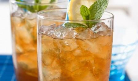 Faire Du Thé à La Menthe Glacé Comment Faire Un Bon The Glace Les Theiers Solidaires